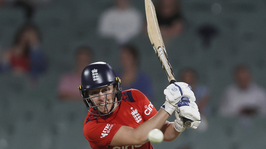 Heather Knight Steps Down as England Women’s Captain After Nine Years