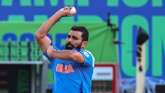 Shami Urges for Saliva’s Return to Boost Reverse Swing in Cricket