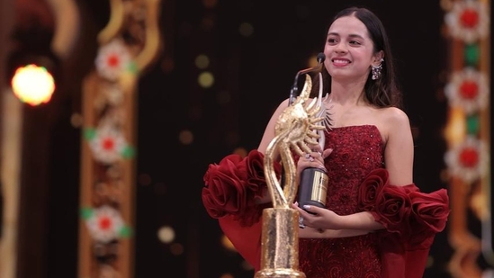 Nitanshi Goel Wins IIFA Best Actress at Just 17