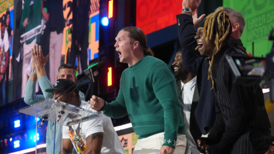 Clay Matthews’ Hilarious Message from Trump at NFL Draft 2025!